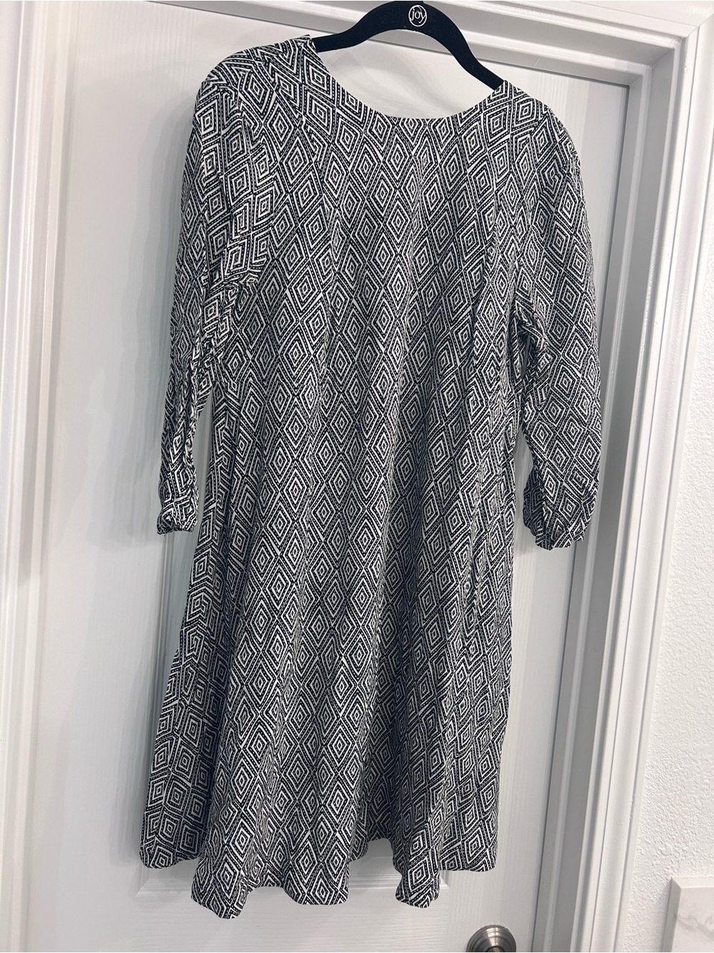H&M Black and White Geometric Shift Dress sz 8